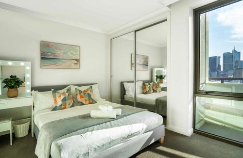 Chinatown Apartment | CBD City View Mantra 2B1B APT