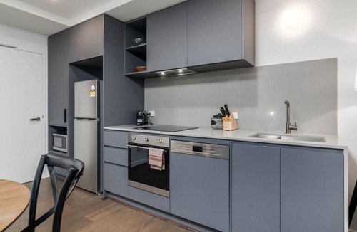 Reid Apartment | Center 2-Bed with Rooftop Pool & Secure Parking