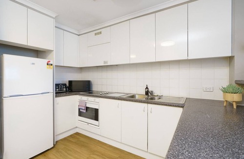 Canberra City Centre Apartment | Central 2BR apartment, Hotel vibe, Walk everywhere