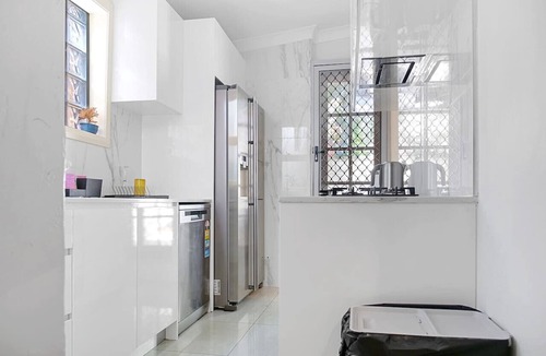 Potts Point House | Central 4 BDRM Terrace with Office