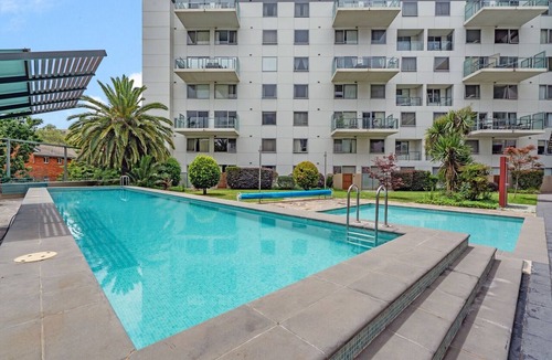 Canberra City Centre Apartment | Central Braddon Retreat with Balcony & Pool Access