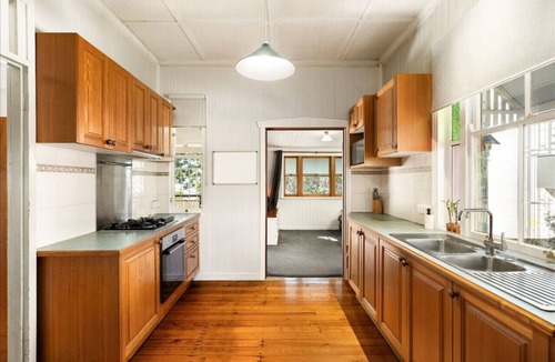 Grange House | Central, cozy, yard - Bedroom 2