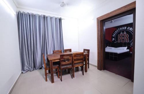 Panch Batti Apartment | Central Jaipur Stay