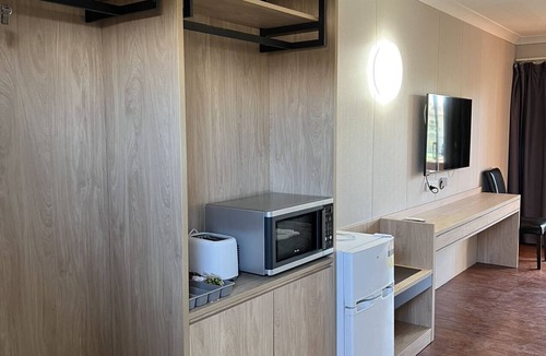 Long Jetty Hotel | Central Jetty Motel