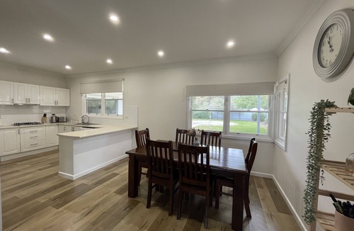 Murtoa House | Central Murtoa Home with Lake view, family friendly.