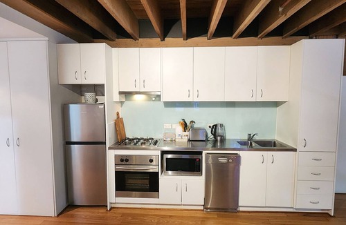 Camperdown Apartment | Central New York-Style Loft with parking - Inner City Apartment - Chippendale