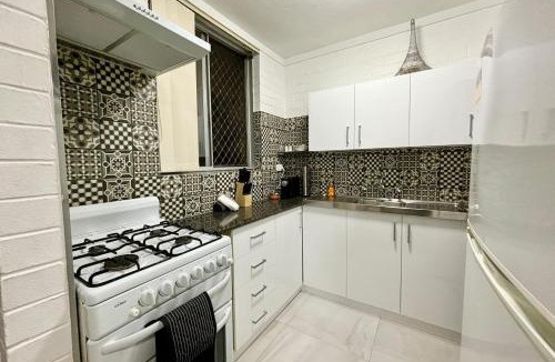 Subiaco Apartment | Central Subiaco Oasis 1 Bedroom Unit