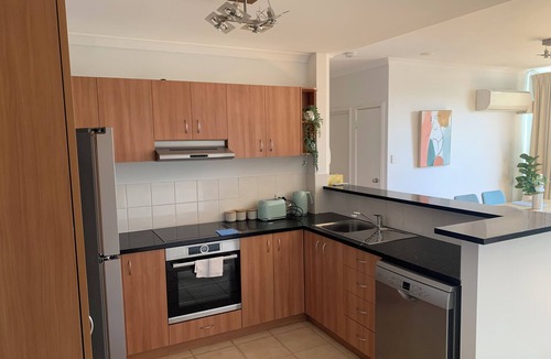East Perth Apartment | Central Urban Nest with Pool