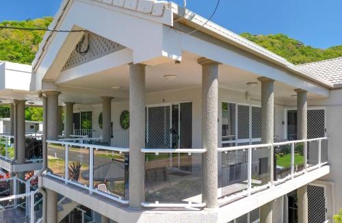 Arcadia Apartment | ChampagneFour