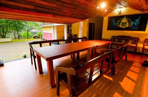 Gudalur Resort | Chandragiri Heritage Bungalow By ZOMESTAYS