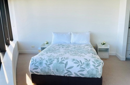 Sydney Olympic Park Apartment | Charming 2-bedroom apartment in Sydney Olympic Park with AC, WiFi