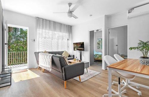 St. Lucia Apartment | Charming 2-Bed Near River & City