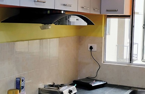 Bhandardaha Apartment | Charming 2-bedroom apartment with AC, WiFi in nice Maheshtala