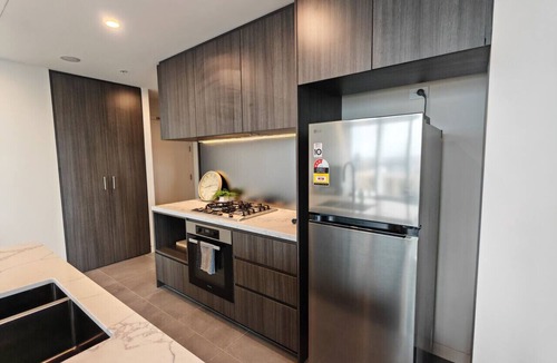 Lidcombe Apartment | Charming 2 bedroom APT overlooking Accor Stadium