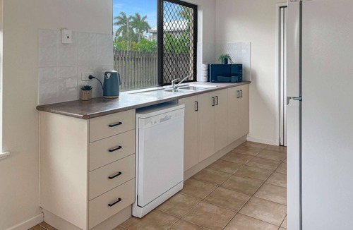 North Mackay House | Charming 3-Bedroom, 2-Bathroom Townhouse