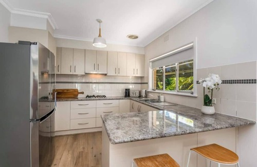 Kennington House | Charming 3BR Home in Bendigo