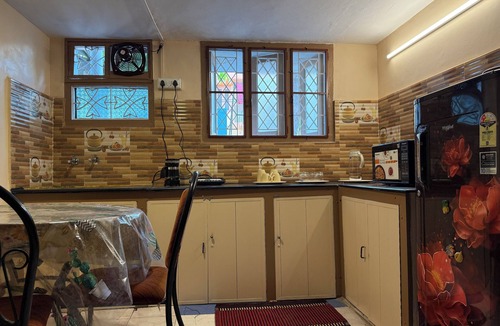 Ashok Nagar Villa | Charming Chennai Private Heritage One Bedroom Guest Suite with Parking