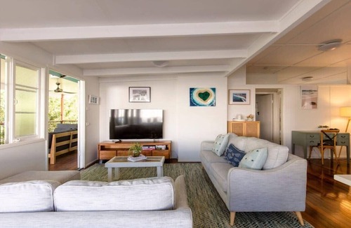 Kings Beach House | Charming Coastal Cottage