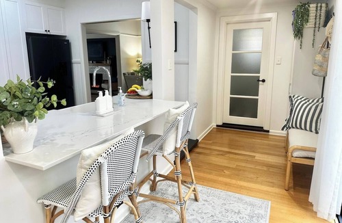 Bacchus Marsh Cottage | Charming Cottage | Cosy, Stylish & Walk to Town