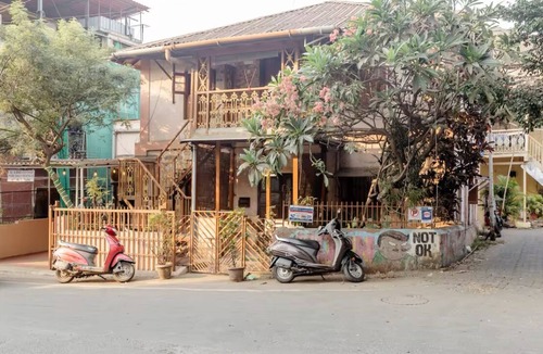 Pali Hill Cottage | Charming cottage with popular and greener locality @1BK