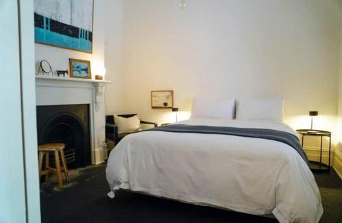 Fitzroy House | Charming Fitzroy Terrace Walk, Dine & Explore