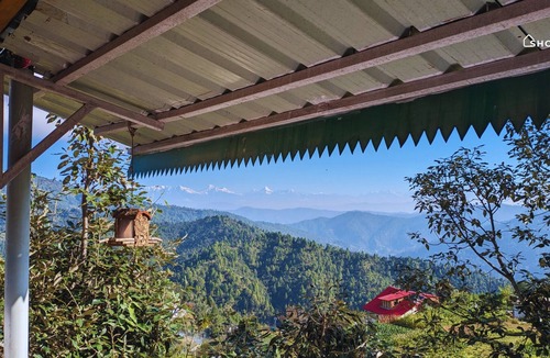 Mukteshwar Cottage | Charming mountain suite in Mukteshwar. Pet-Friendly!