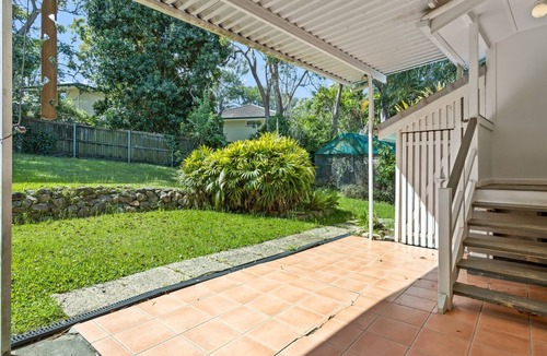 Stafford Heights House | Charming Queenslander Getaway