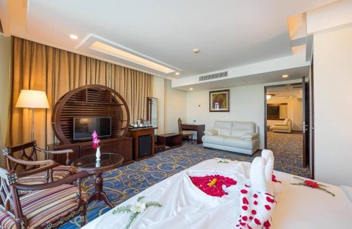 Cox's Bazar Hotel | Chayabithi beach resort