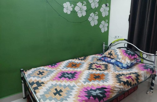 Thoraipakkam Bed & Breakfast | Chennai Home stay