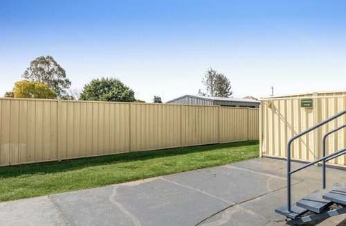 Toowoomba House | Cherry Tree Cottage! CBD Magic!