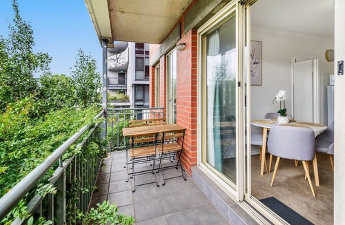 Windsor Apartment | Chic 2-Bed Apartment near Albert Park