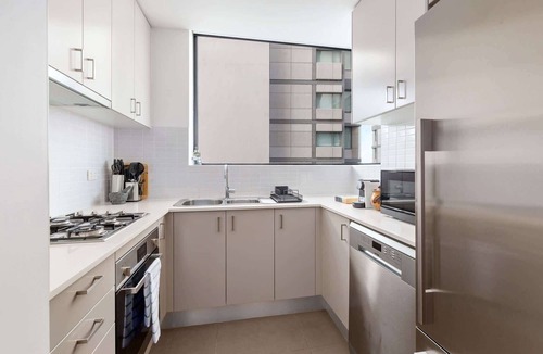 Redfern House | Chic 2BR Inner-City Stay with Balcony