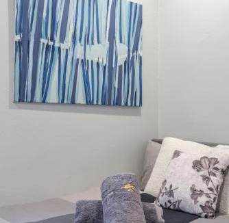 Surry Hills House | Chic Double Room - AC - Next to Central Station - Shared Bathroom
