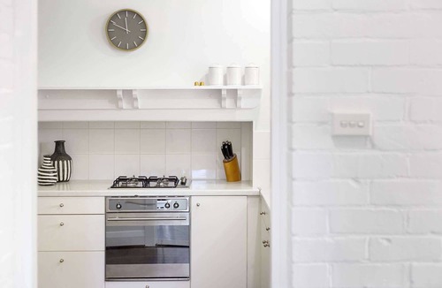West Perth House | Chic Semi-Detached 2-Bed Home with Outdoor Dining