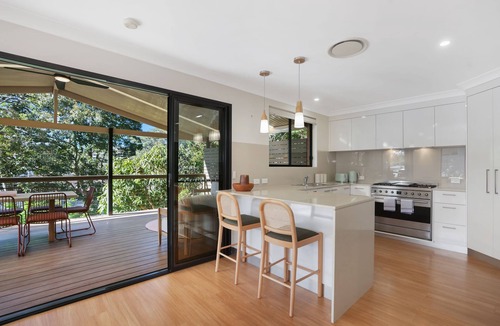 Terrigal House | Chic Terrigal House | 600m to Beach, Sleeps 8