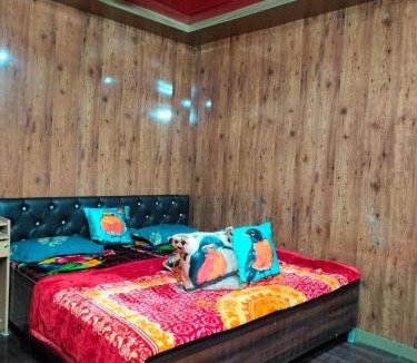 Dugalbitta House | CHOPYA DEVRIYATAL MID POINT HOME STAY