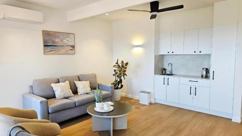 Flaxton House | Cielo Flaxton, Newly Renovated Luxury Accommodation with Ocean and Iconic Views