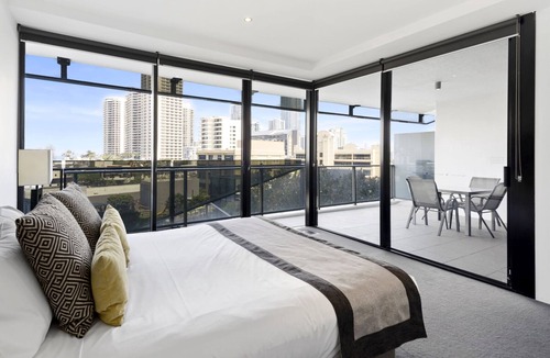 Surfers Paradise Resort | Circle on Cavill Luxury - Surfers Paradise Holiday Central