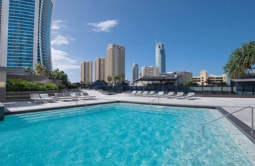 Surfers Paradise Apartment | Circle on Cavill 25th Floor with Ocean Views - CoastHM