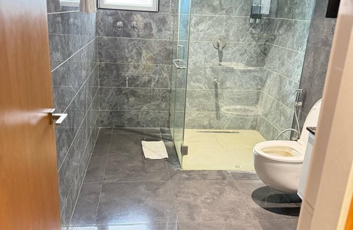 Vadanemelli Hotel | Citrus Classic Mambakkam Chennai