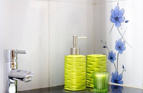 Alwarpet Apartment | City View - Queen Room