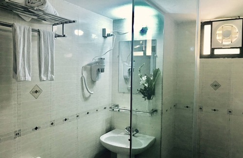 Uttara Hotel | Civic Inn