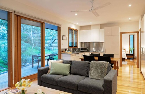 Aldgate Bed & Breakfast | Cladich Pavilions
