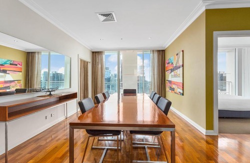 Melbourne Central Business District Hotel | Clarion Suites Gateway