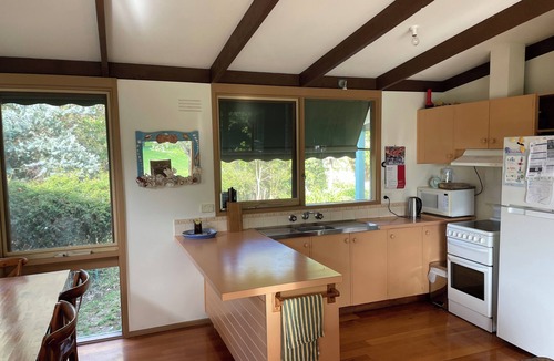 Merricks Beach House | Classic 70's -The Beach House