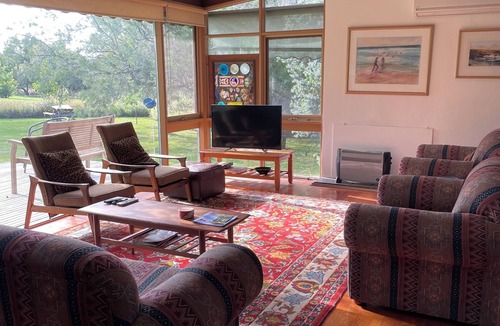 Merricks Beach House | Classic 70's -The Beach House
