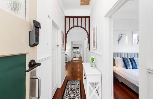 East Victoria Park House | Classic Australian Charm