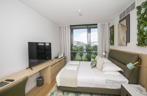 Perth Central Business District Hotel | Classic King Room - Quinn’s Botany Boutique K03