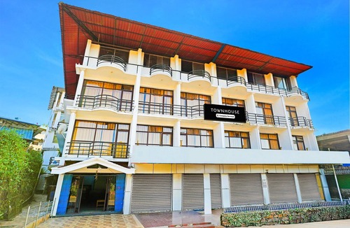 Stuart Hill House | Classic With Balcony Hotel Raj
