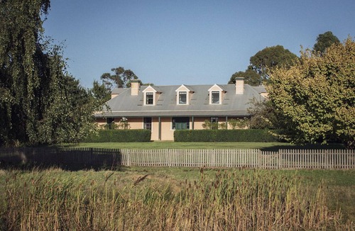 Bishopsbourne House | CLAYFIELD HOMESTEAD - rustic country accommodation